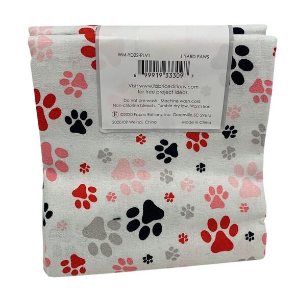 1 YD New Create It 36" X 42" Valentine Puppy Dog Paws Quilting Cotton Fabric - Picture 2 of 3